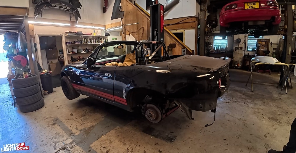 MX5 Restorer Sorting Our the Mk1 Rear Wheel Arches
